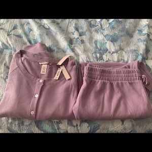 NWT Victoria’s Secret lavender loungewear